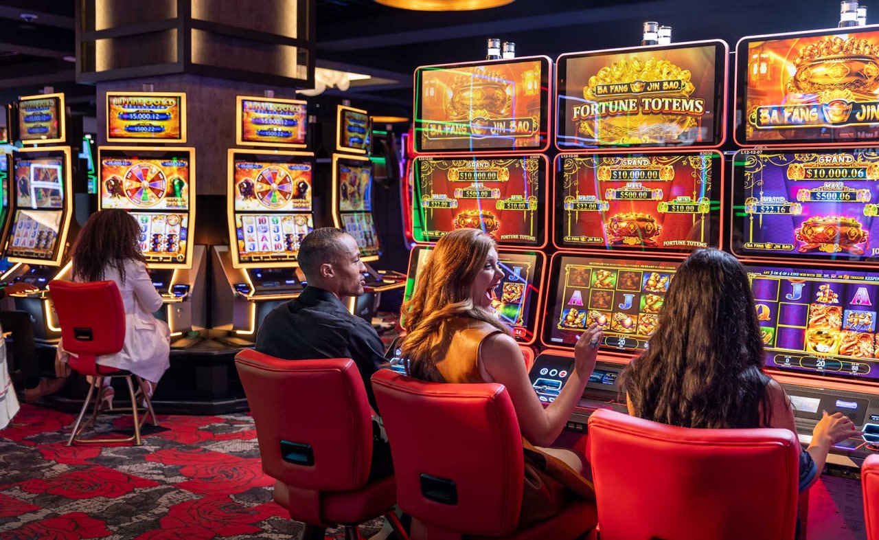 Live dealer at First Goal table on raja138 login mobile app